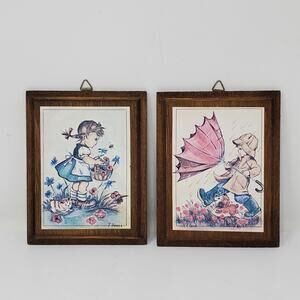 Vintage Wooden painted child spring theme hanging photos Excellent condition